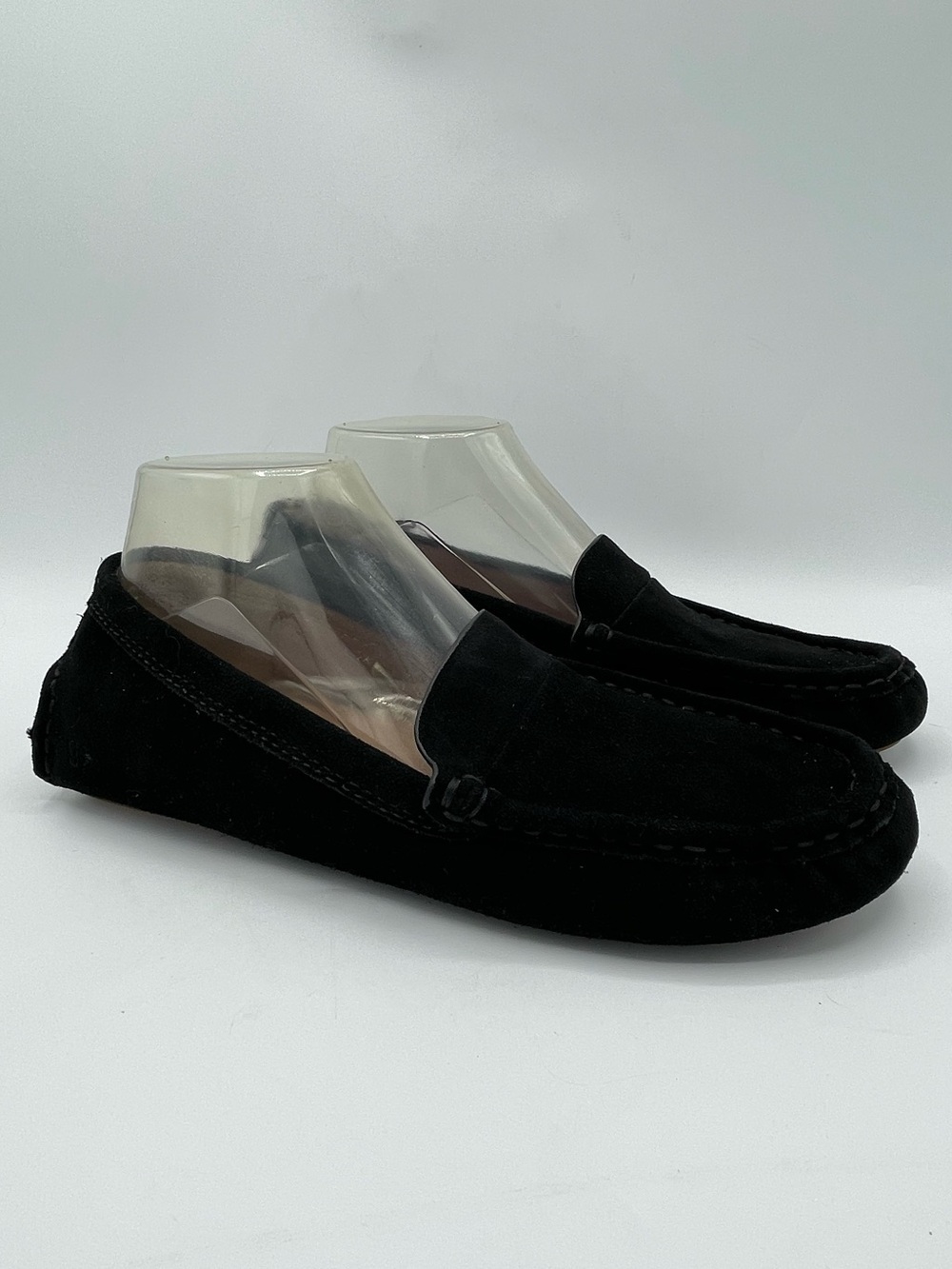 Gentle Souls Mina Black Suede Slip-On Moccasin Driving Loafers.